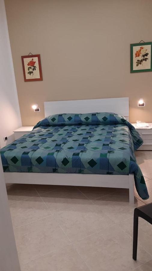 Leam Apartment 5 Palermo Bagian luar foto