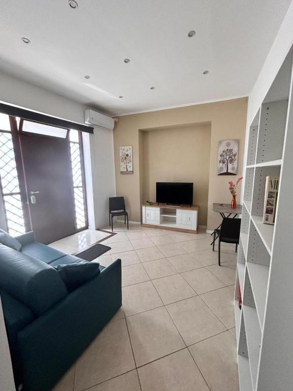 Leam Apartment 5 Palermo Bagian luar foto